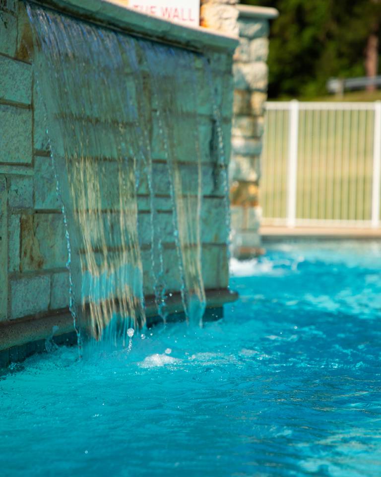 Pool 03